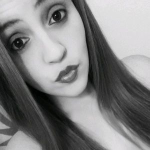 Meet your Posher, Lakin